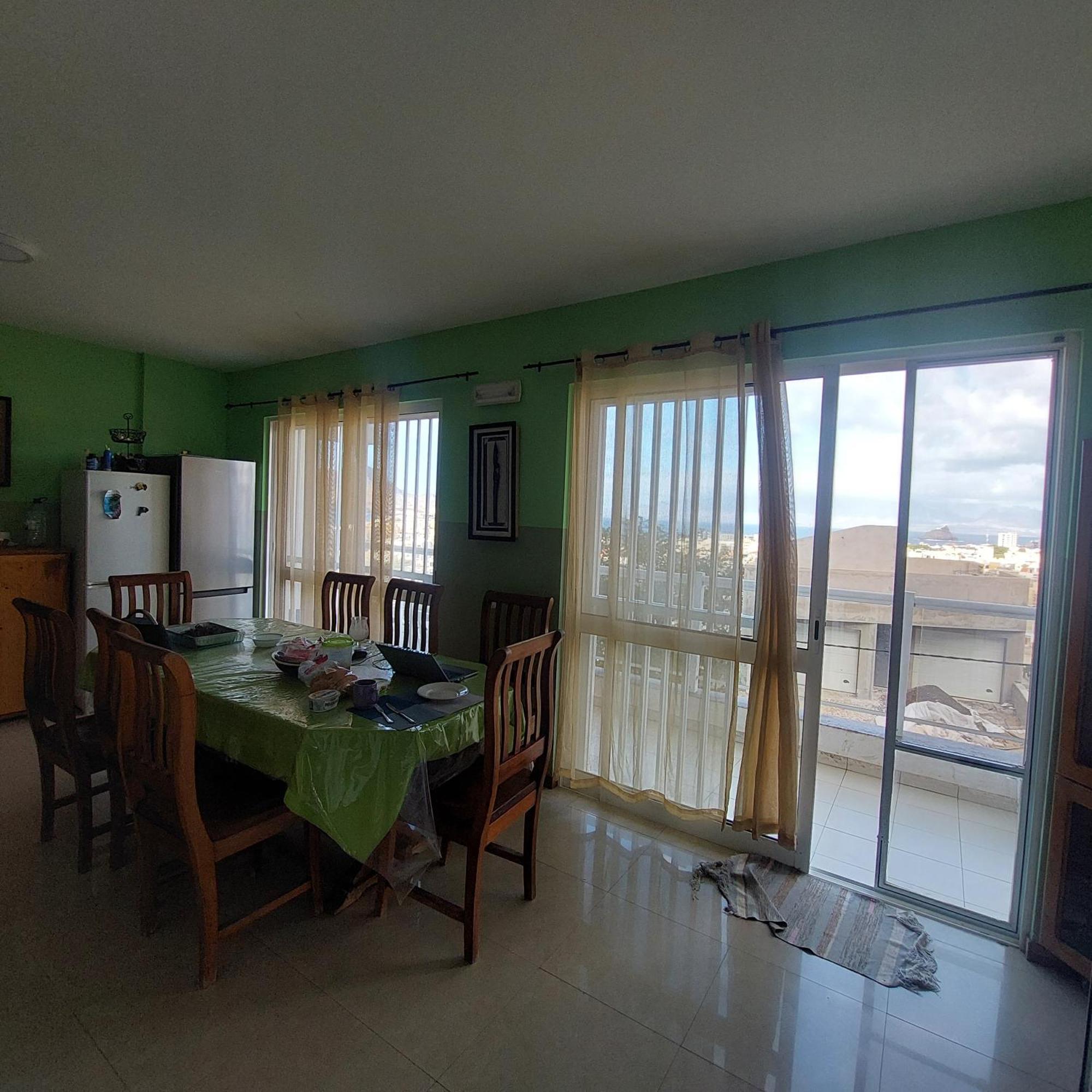 Oia D'hotes * Mindelo